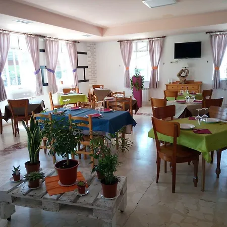 El Tropezon Bed & Breakfast Matallana de Valmadrigal