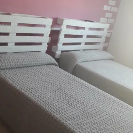 El Tropezon Bed & Breakfast Matallana de Valmadrigal